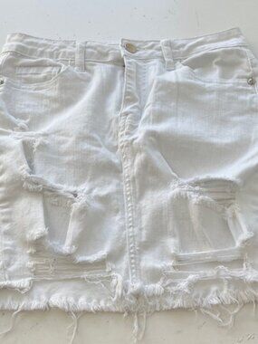 Fashion Nova Medium White Distressed Denim Jean Skirt